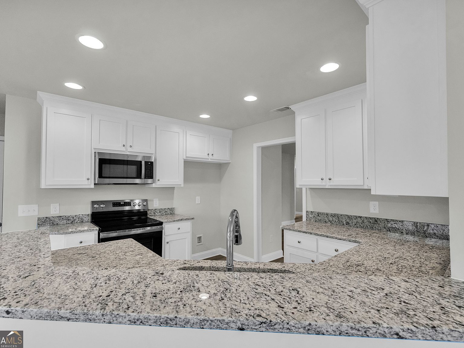 167 Sewell Rd Lavonia, GA 30553 - Thumbnail 4