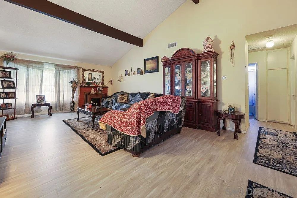 1050 Armacost Rd San Diego, CA 92114 - Thumbnail 4