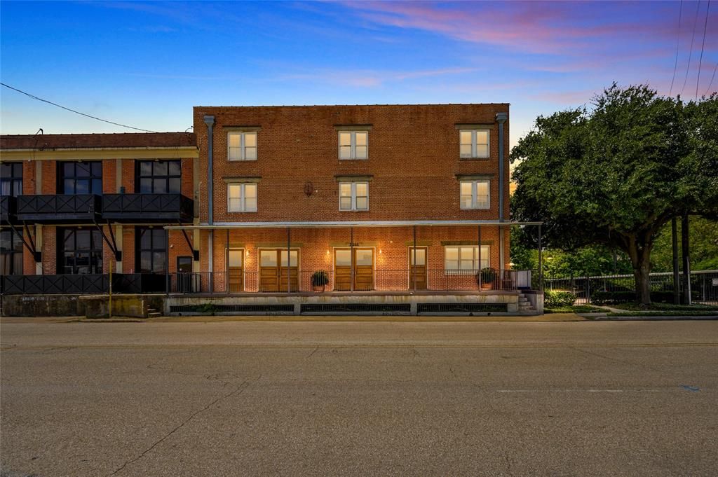 1011 Wood Street #301, Houston, TX, USA, 77002 - Thumbnail 4