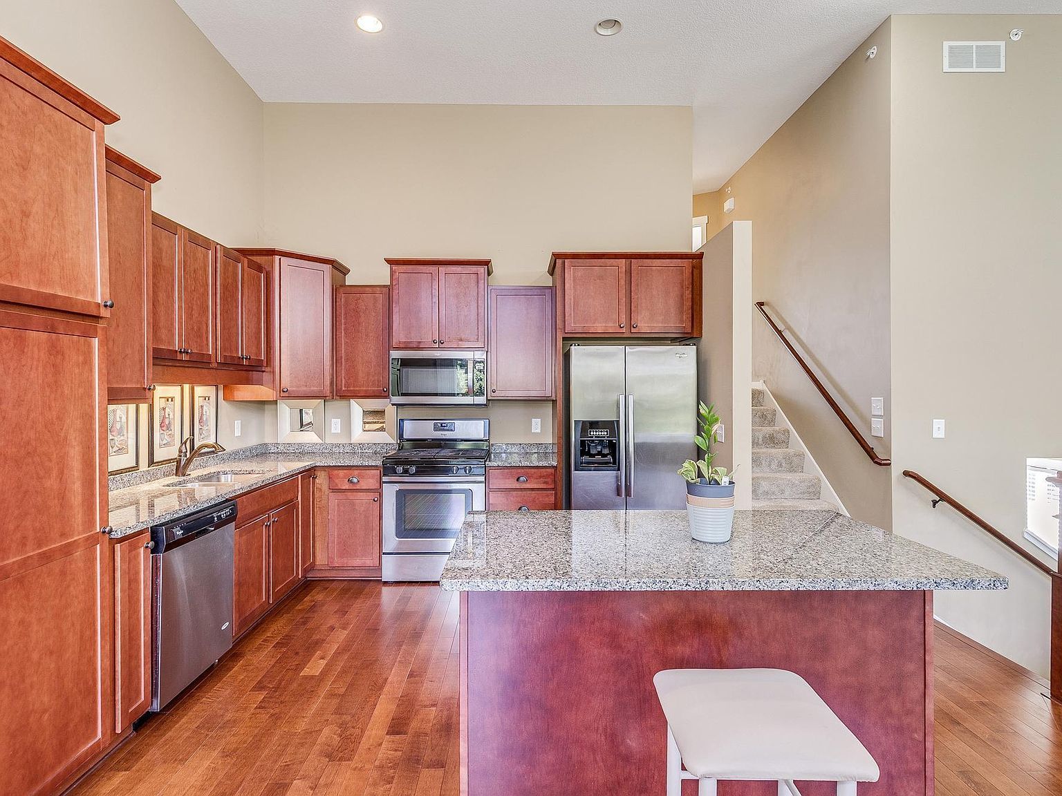 2576 Waterfall Way NW Prior Lake, MN 55372 - Thumbnail 4