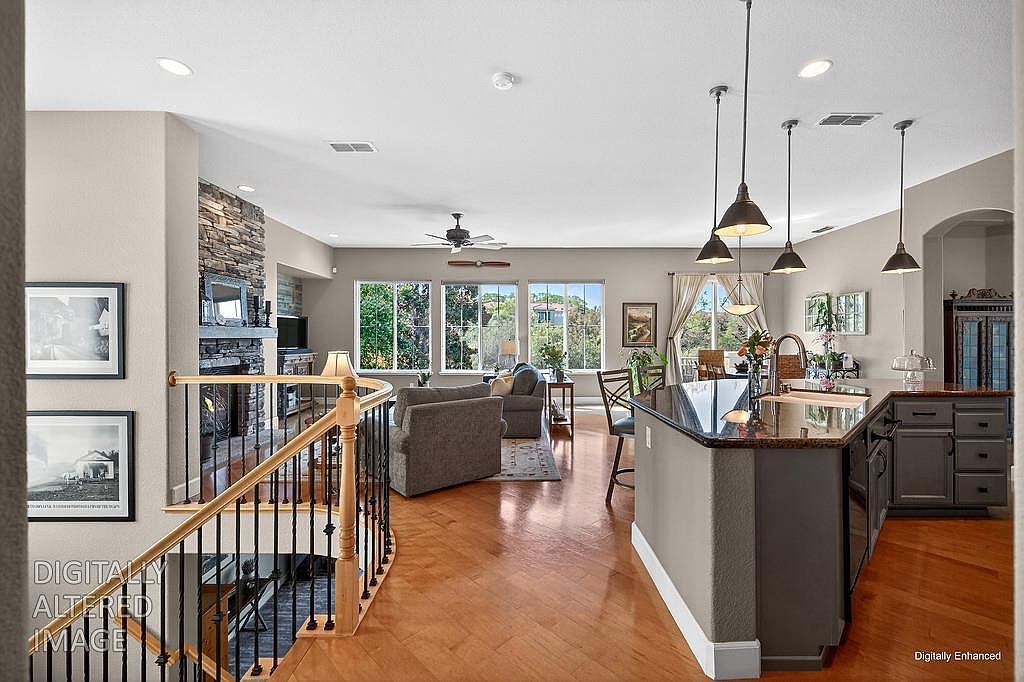 2016 Petruchio Way Roseville, CA 95661 - Thumbnail 4