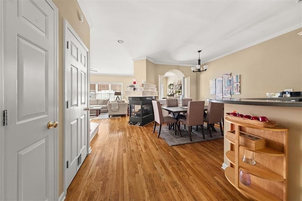 59 Townview Dr Alpharetta, GA 30022 - Thumbnail 4