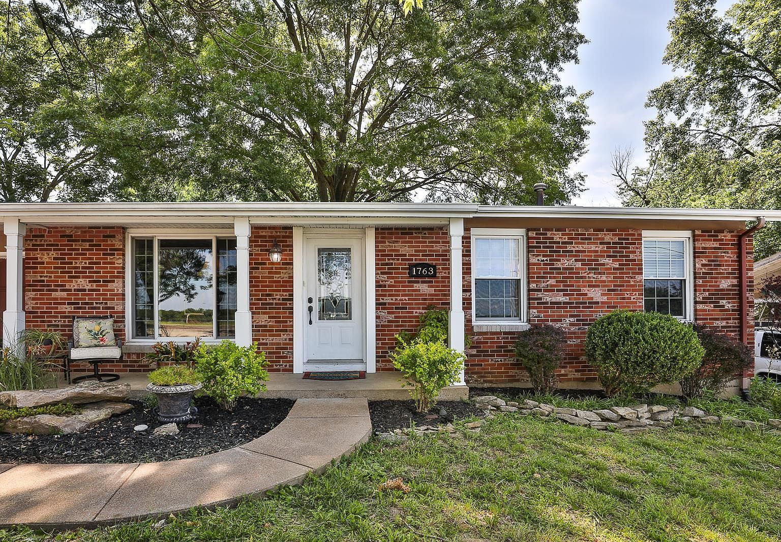 1763 Hawkins Rd Fenton, MO 63026 - Thumbnail 4