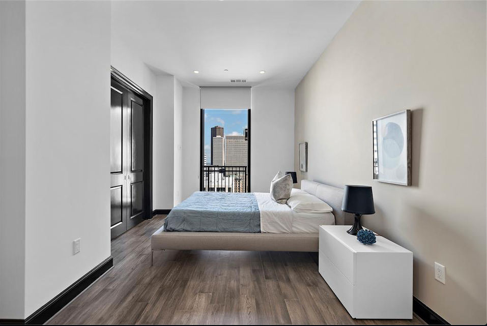 1211 Caroline Street #1806, Houston, TX, USA, 77002 - Thumbnail 4