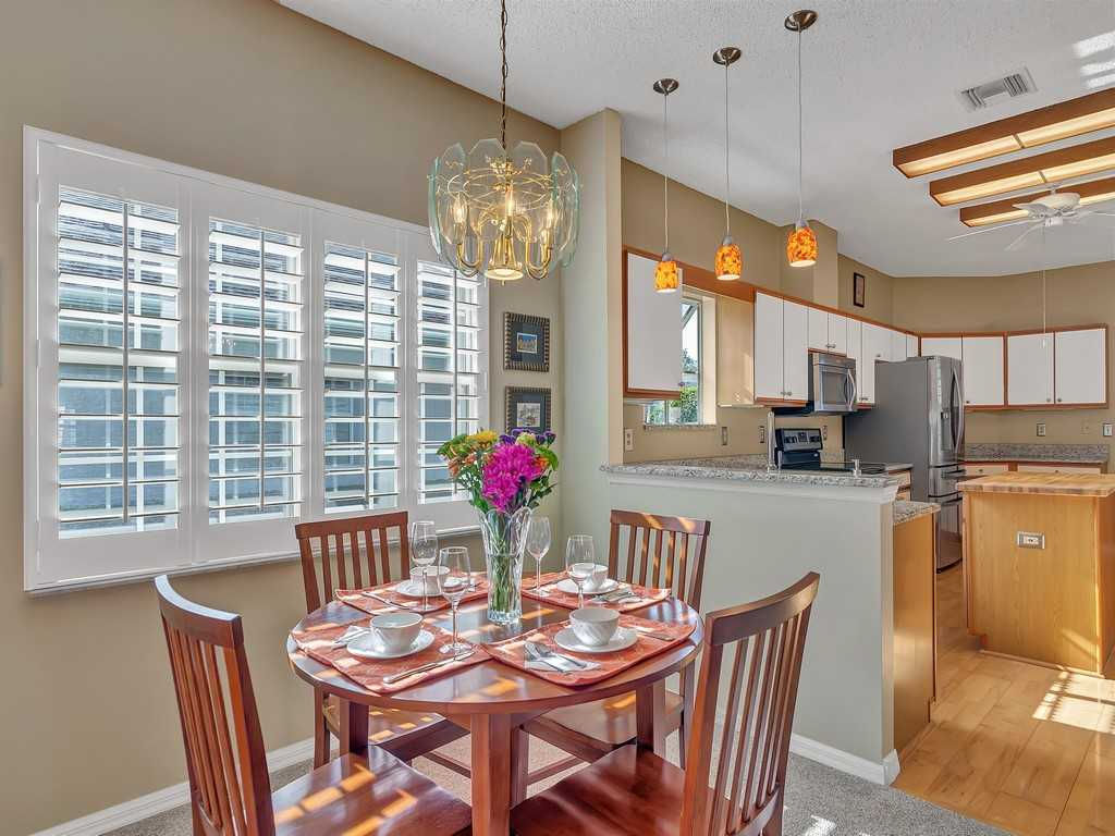 340 Tamarind Place, Vero Beach, FL, USA, 32962 - Thumbnail 4