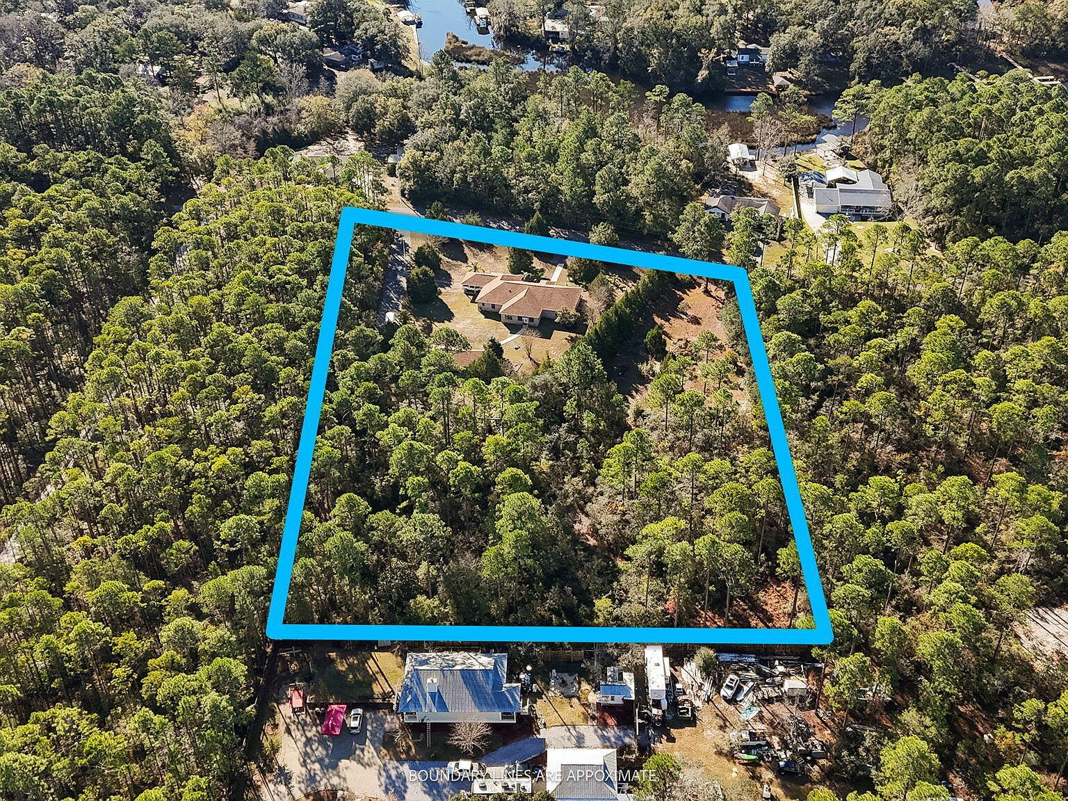 895 Mallet Bayou Rd Freeport, FL 32439 - Thumbnail 4