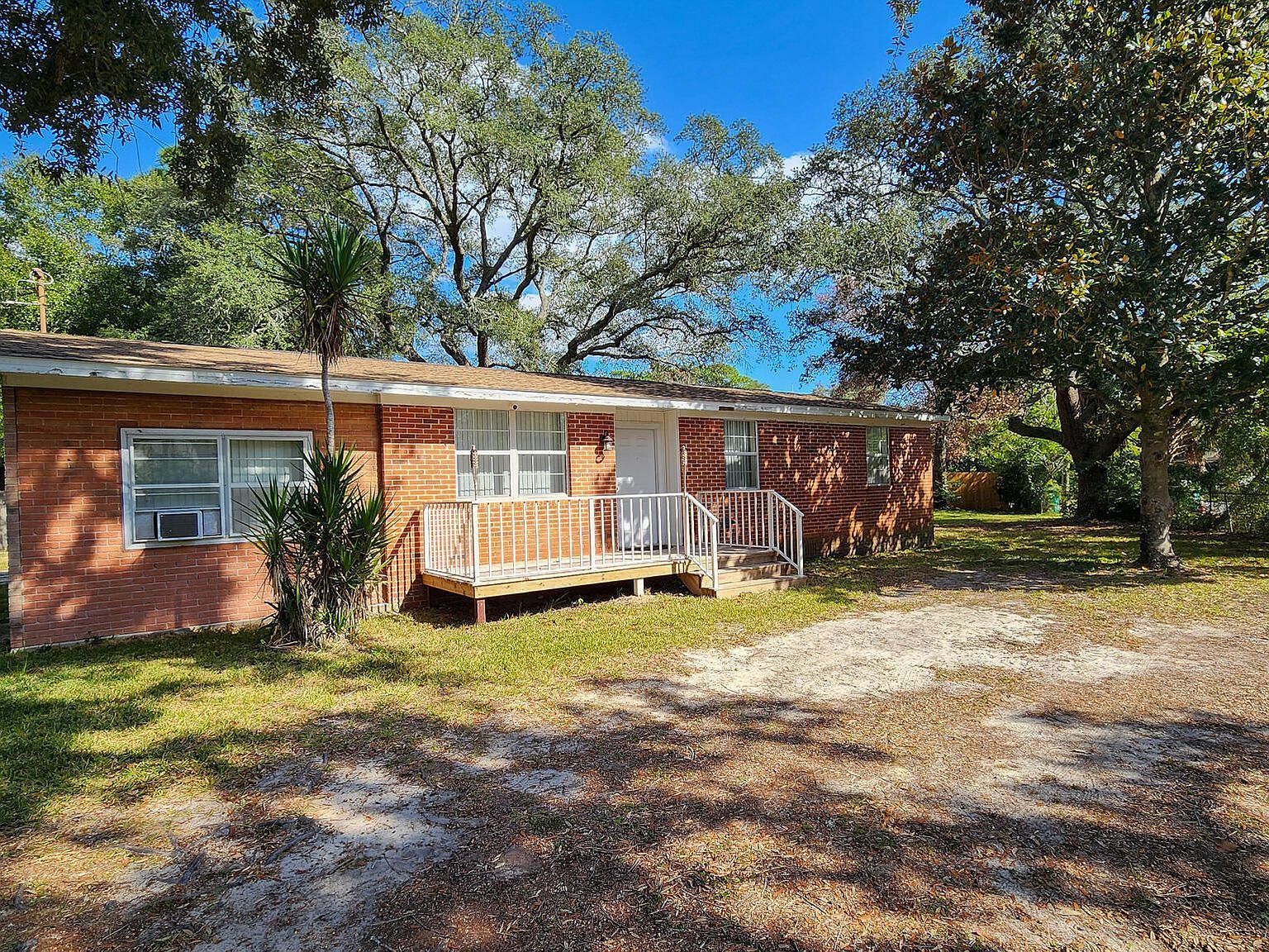 1200 Forest Heights Rd Fort Walton Beach, FL 32547 - Thumbnail 4