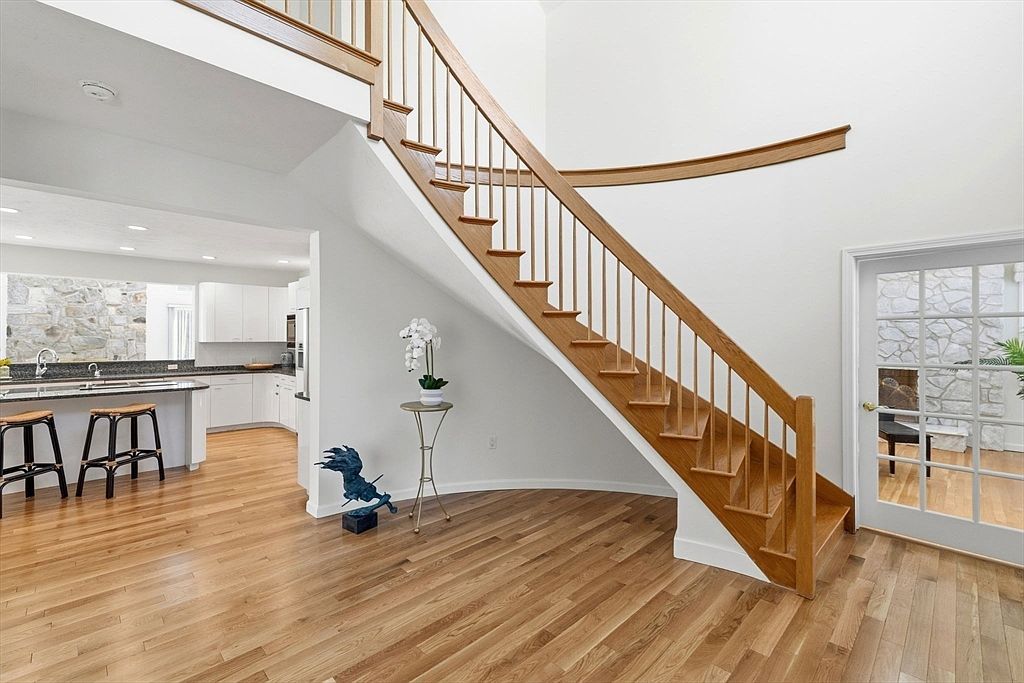 6 Hearthstone Pl Andover, MA 01810 - Thumbnail 4