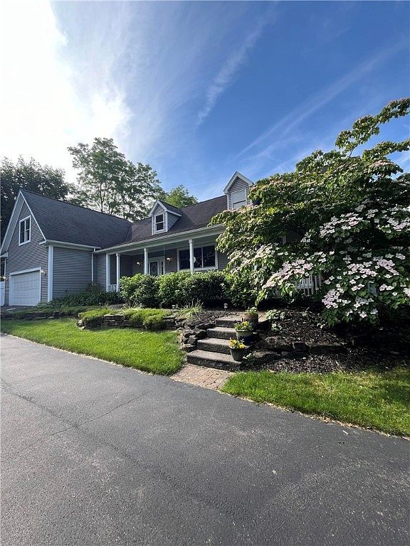 690 Hillside Ave Rochester, NY 14610 - Thumbnail 4