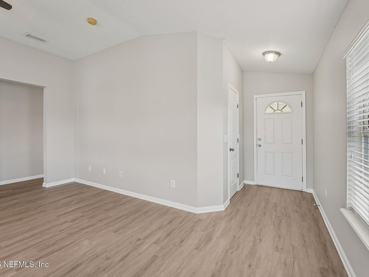 1068 Morning Light Rd Jacksonville, FL 32218 - Thumbnail 4