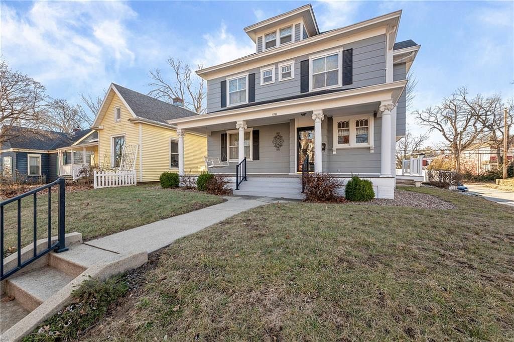 1701 Main St Lexington, MO 64067 - Thumbnail 4