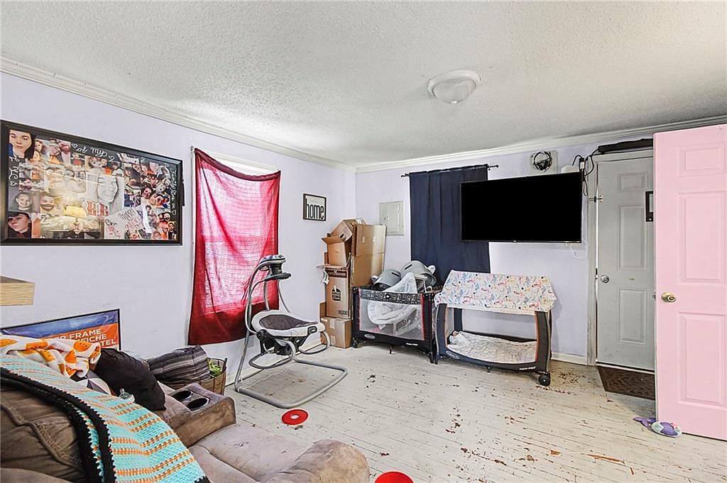 102 W Black Diamond St Richmond, MO 64085 - Thumbnail 4