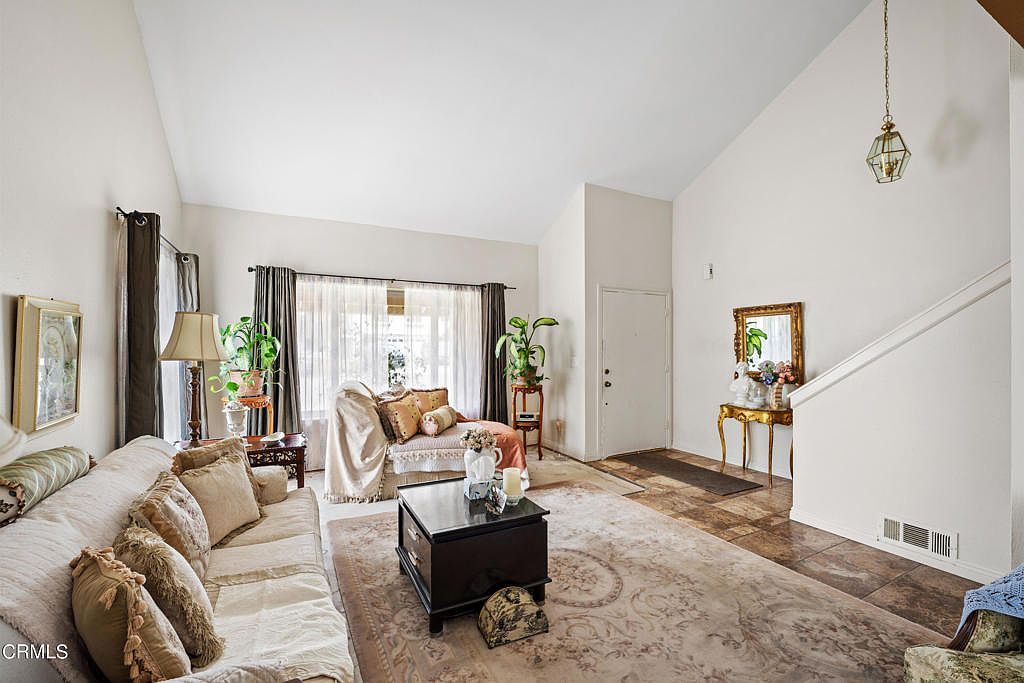 7341 Coati Pl Ventura, CA 93003 - Thumbnail 4