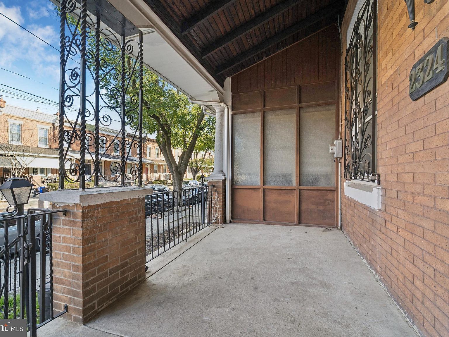 2324 W Hagert St Philadelphia, PA 19132 - Thumbnail 4