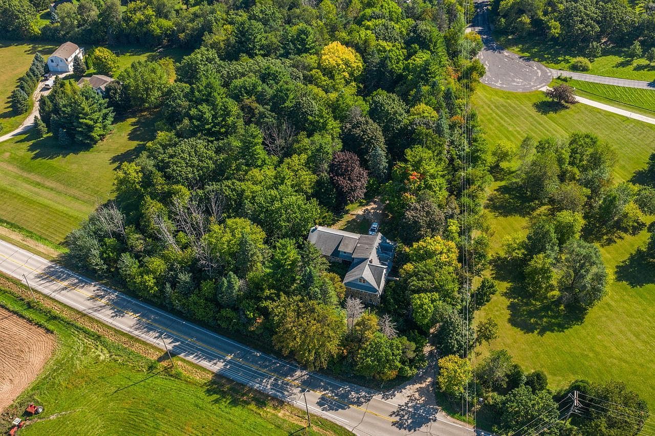 W330S7098 County Rd E Mukwonago, WI 53149 - Thumbnail 4