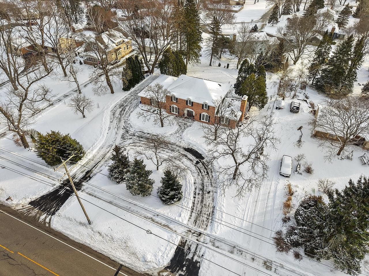 15165 W Burleigh Rd Brookfield, WI 53005 - Thumbnail 4