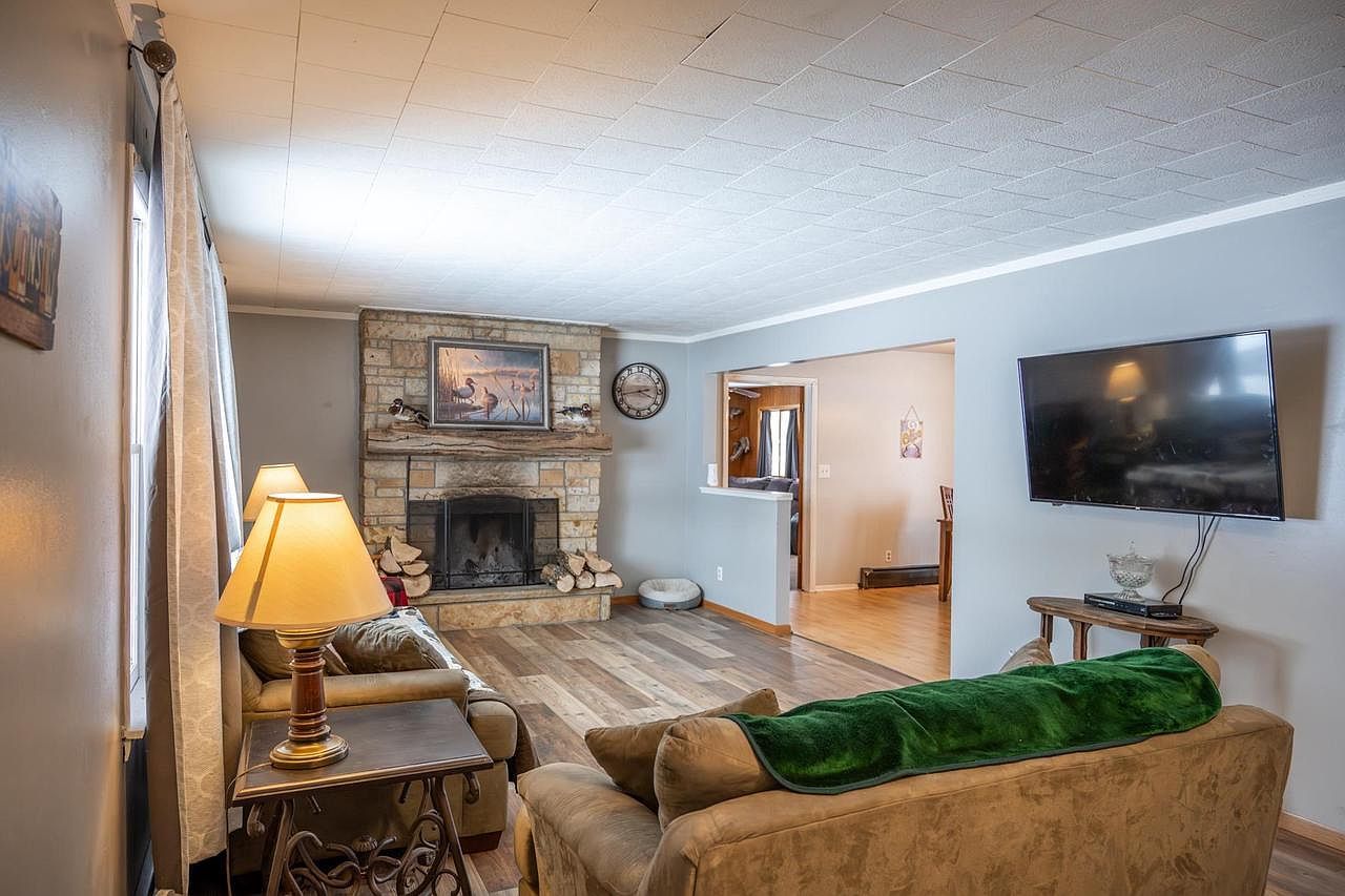 801 Pearl St Mauston, WI 53948 - Thumbnail 4