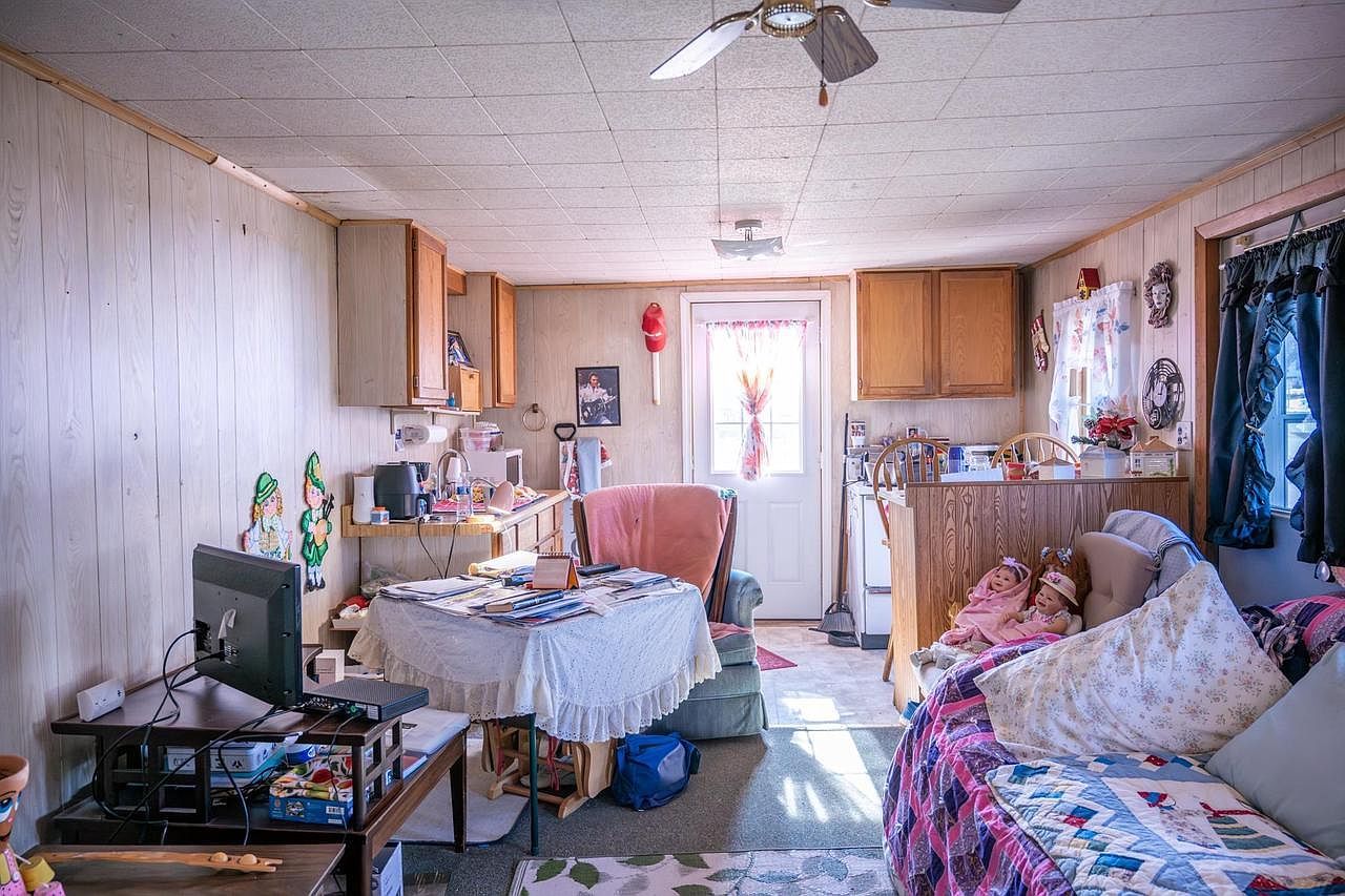 702 Academy St Elroy, WI 53929 - Thumbnail 4