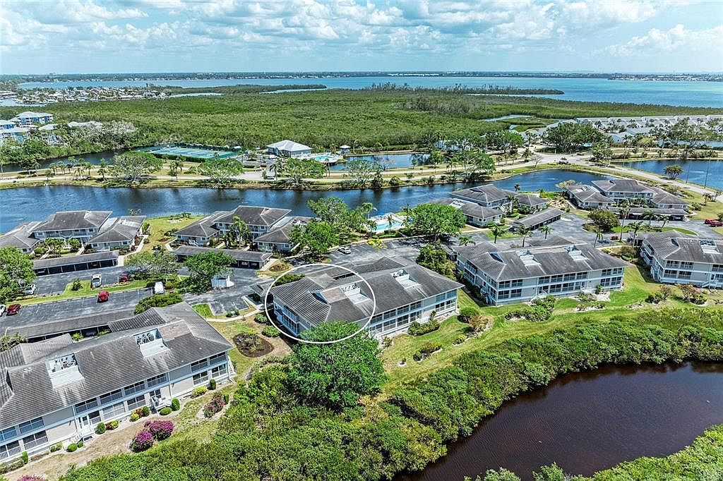 628 Estuary Dr Bradenton, FL 34209 - Thumbnail 4