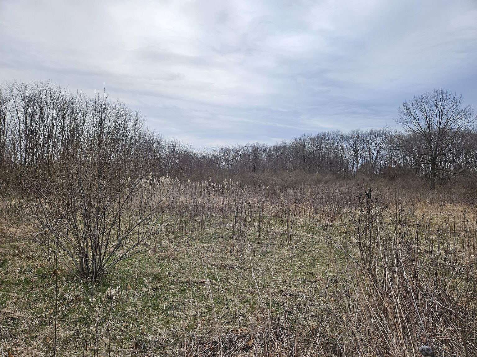 446 Surrey Hill Ln, Valparaiso, IN, 46385 - Thumbnail 4