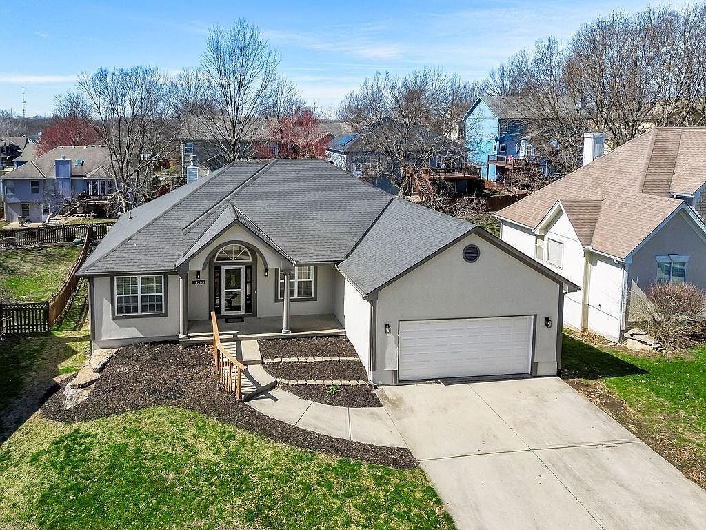 13208 Jims Ct Smithville, MO 64089 - Thumbnail 4