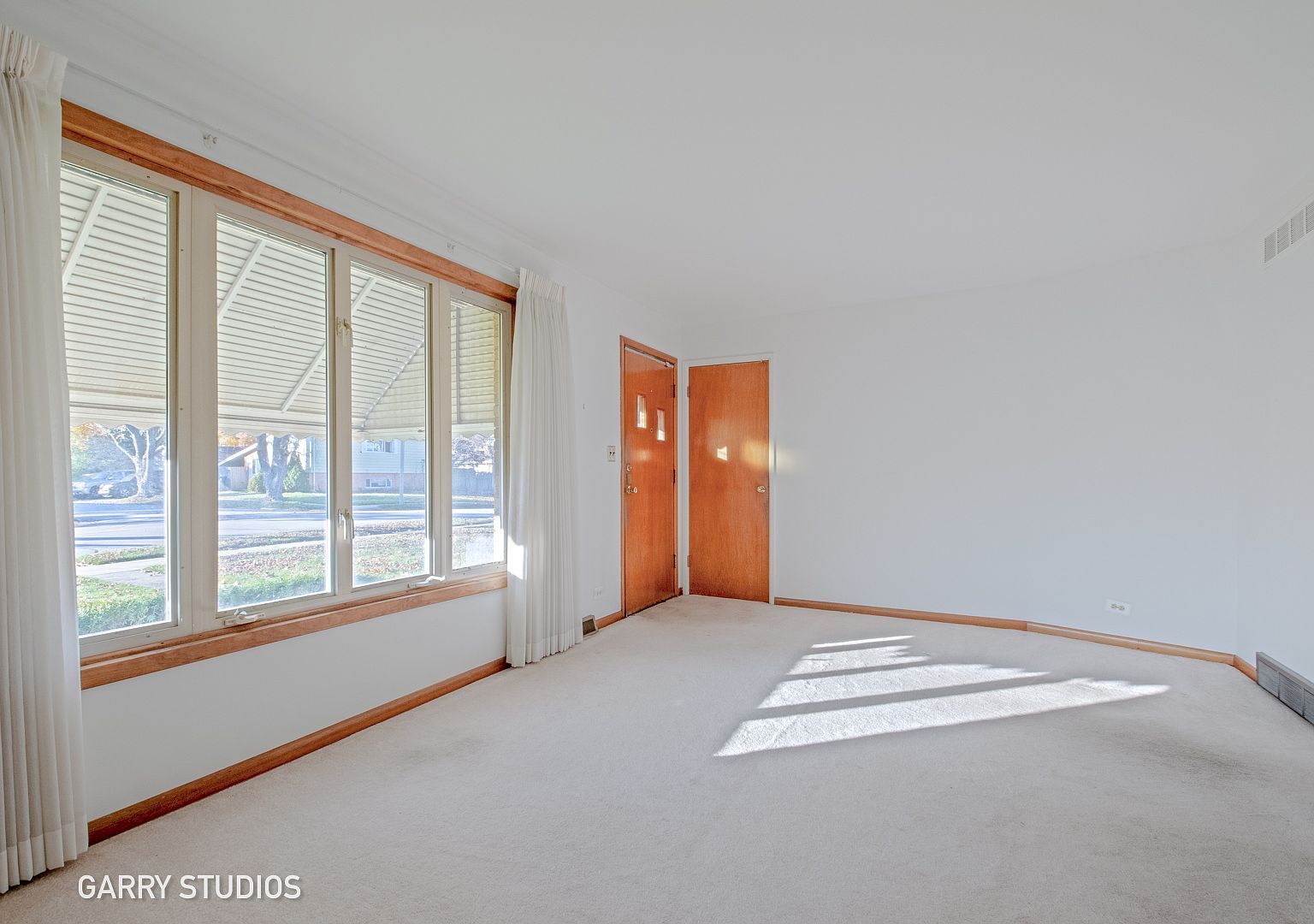 701 N Craig Pl Addison, IL 60101 - Thumbnail 4