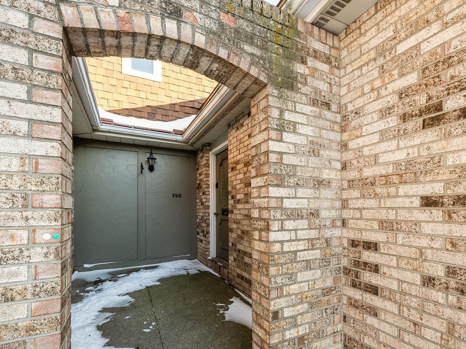 2510 Essex Ct Saint Joseph, MI 49085 - Thumbnail 4