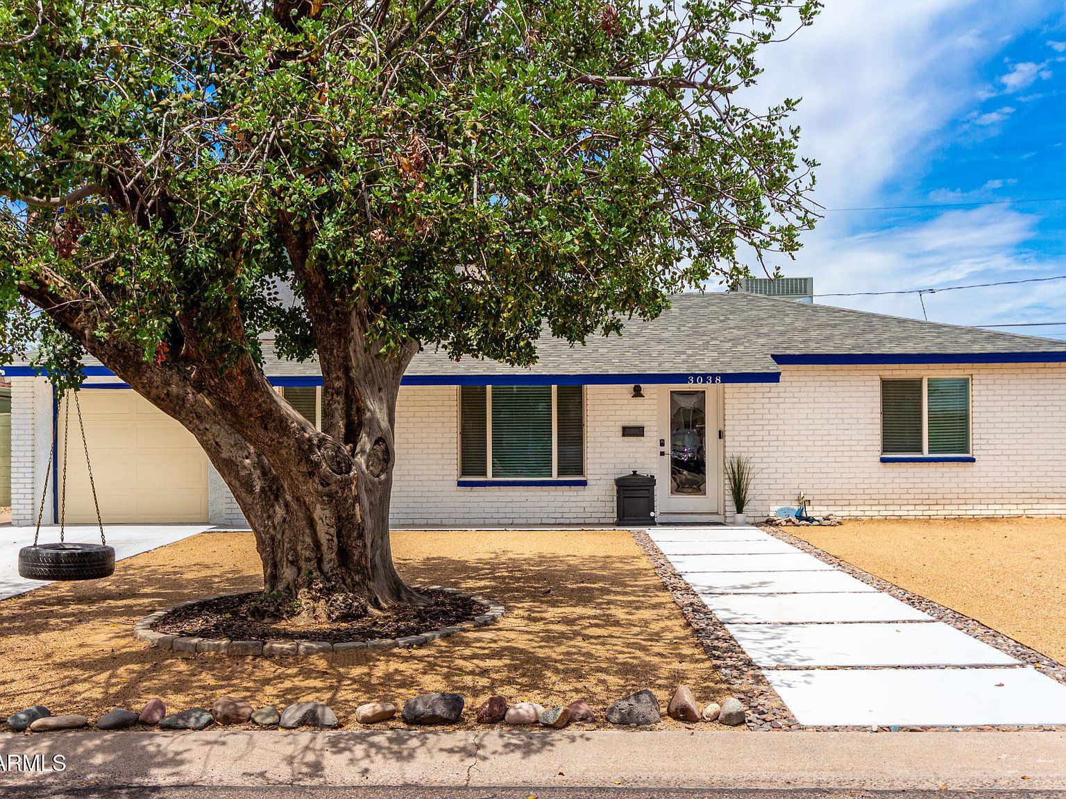 3038 E Avalon Dr Phoenix, AZ 85016 - Thumbnail 4