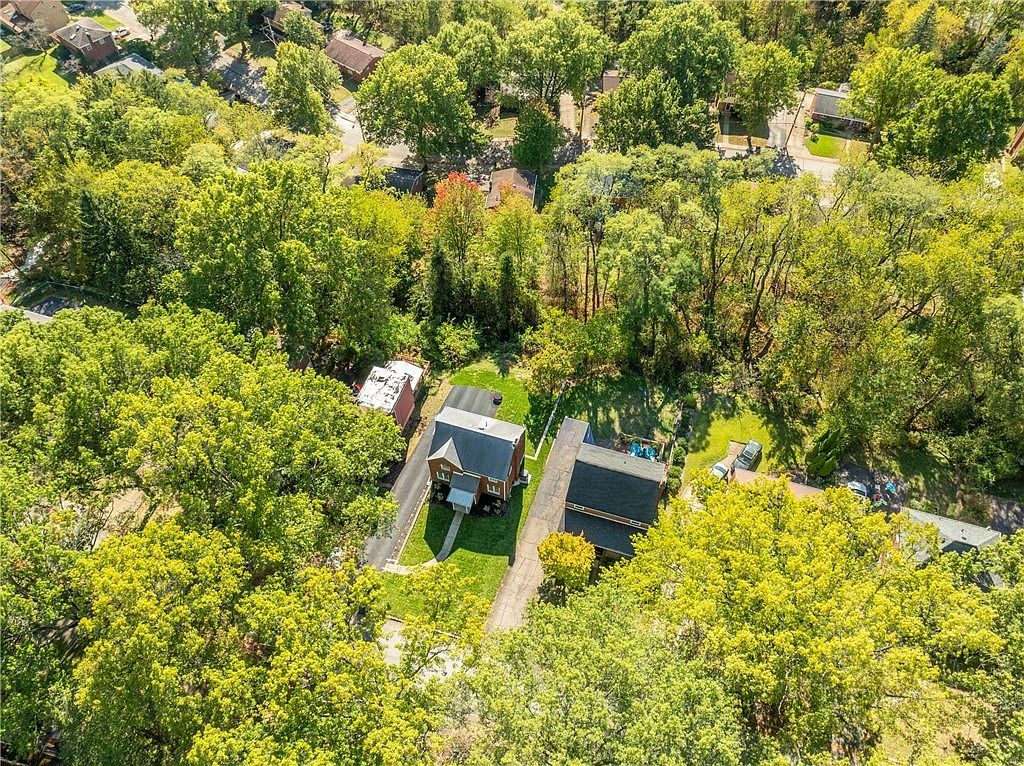 290 Barclay Ave Pittsburgh, PA 15221 - Thumbnail 4