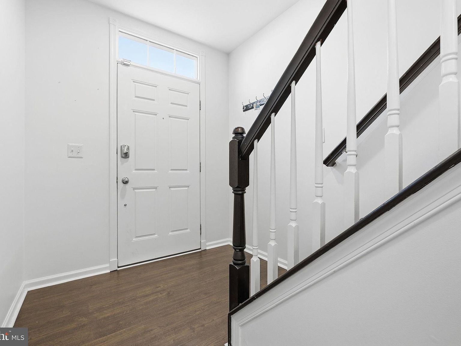 42799 Sykes Ter Chantilly, VA 20152 - Thumbnail 4