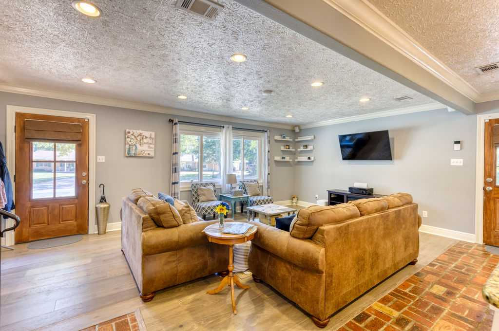 2519 Ridgewood Road, Ocean Springs, MS, USA, 39564 - Thumbnail 5