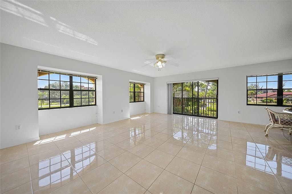 23465 Harborview Rd APT 1021 Punta Gorda, FL 33980 - Thumbnail 4