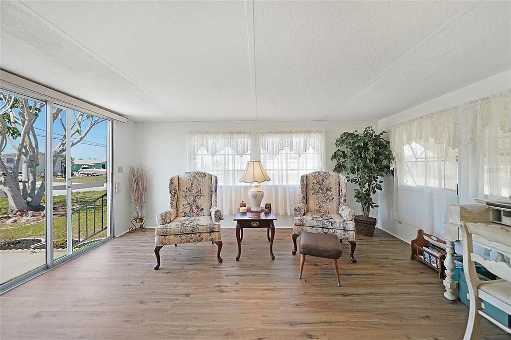 1407 Seagull Dr Englewood, FL 34224 - Thumbnail 4