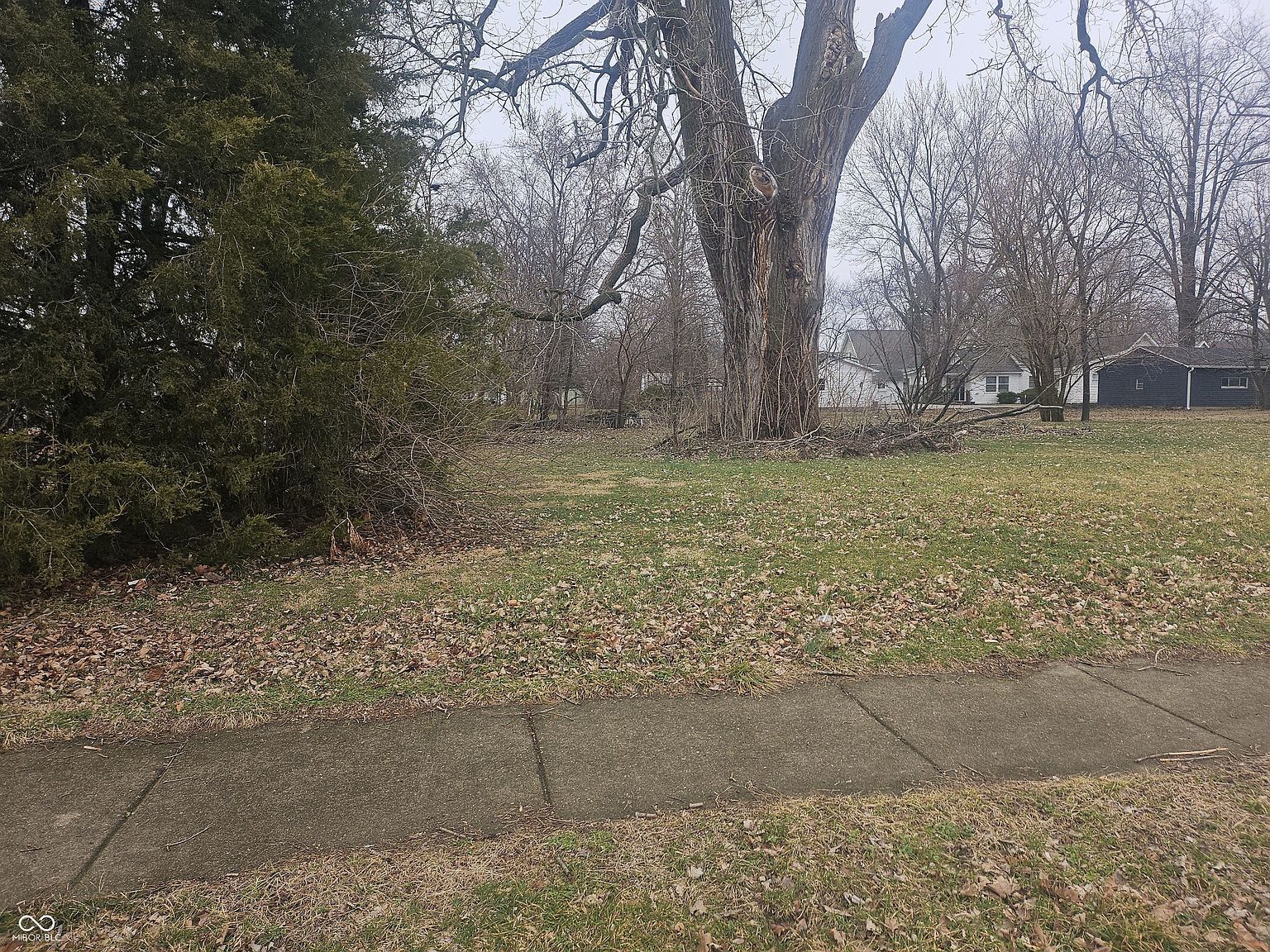 210 E Douglas St Greenfield, IN 46140 - Thumbnail 4