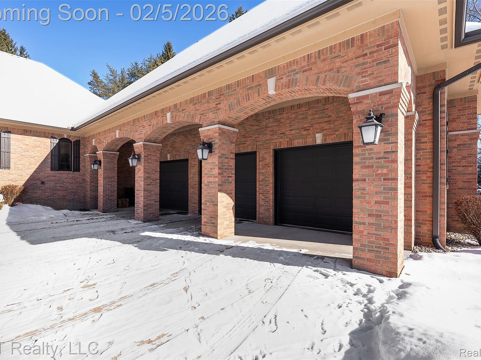 4525 Mapleton Dr Howell, MI 48843 - Thumbnail 4