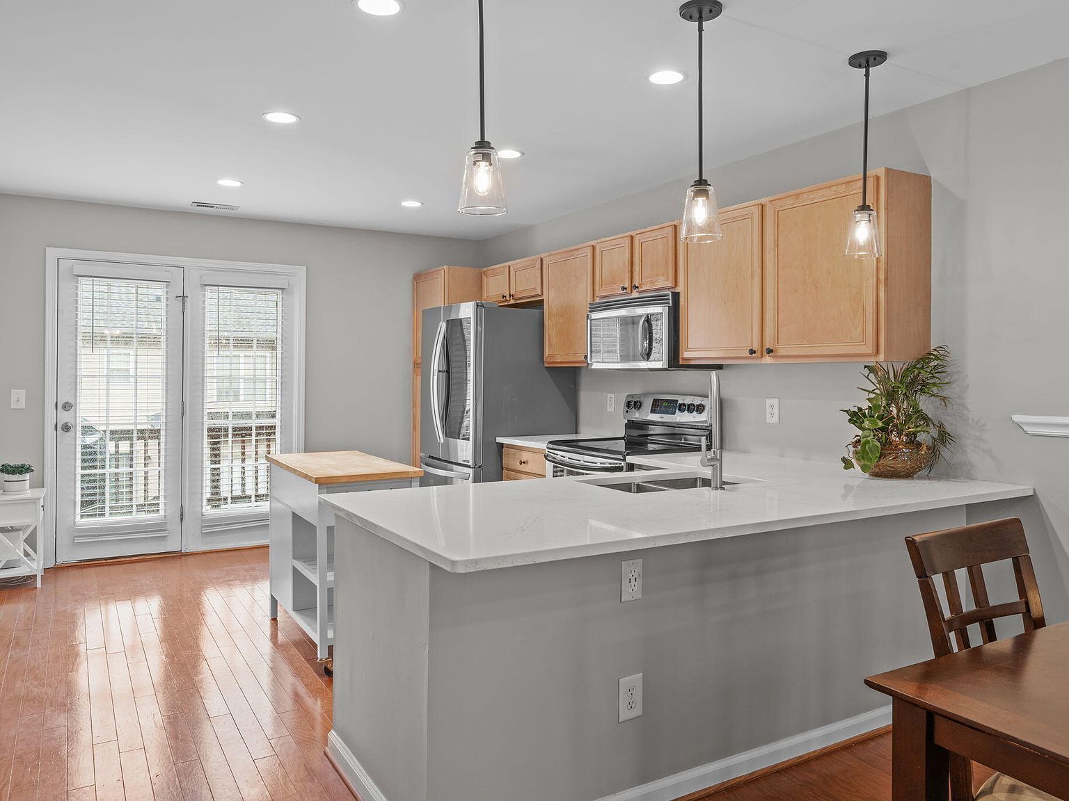 9909 Grettle Ct Raleigh, NC 27617 - Thumbnail 4