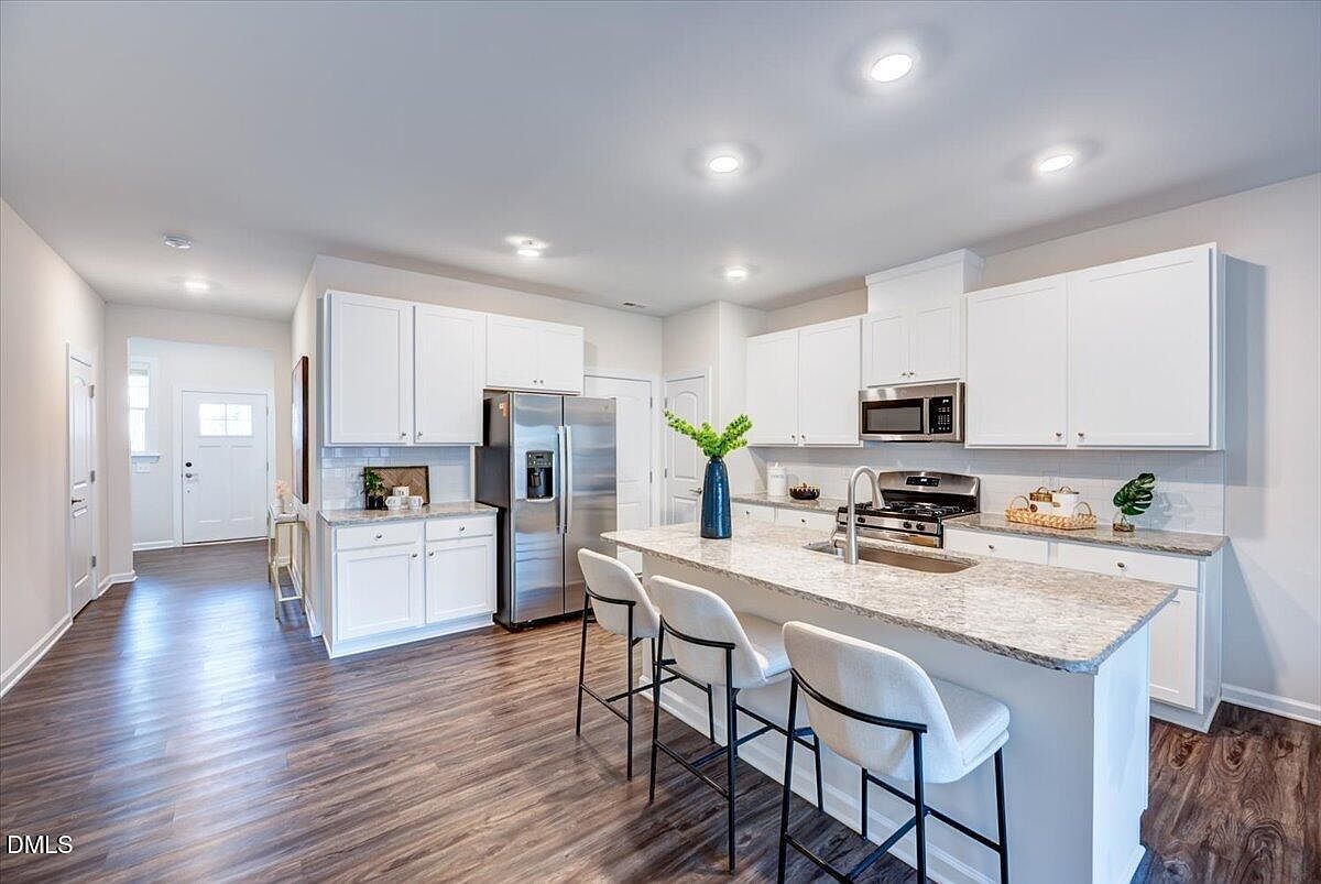 1209 Alston Ridge Ct Cary, NC 27519 - Thumbnail 4