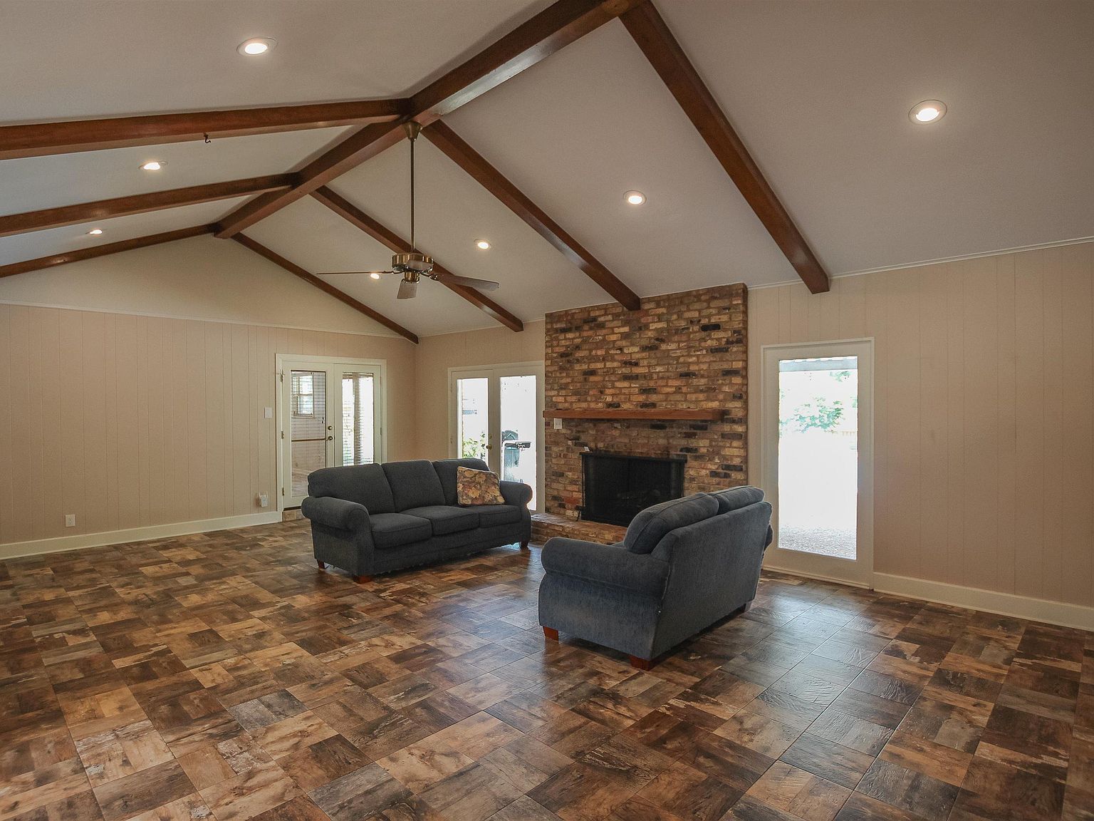 1302 Jeff Davis Dr Tyler, TX 75703 - Thumbnail 4