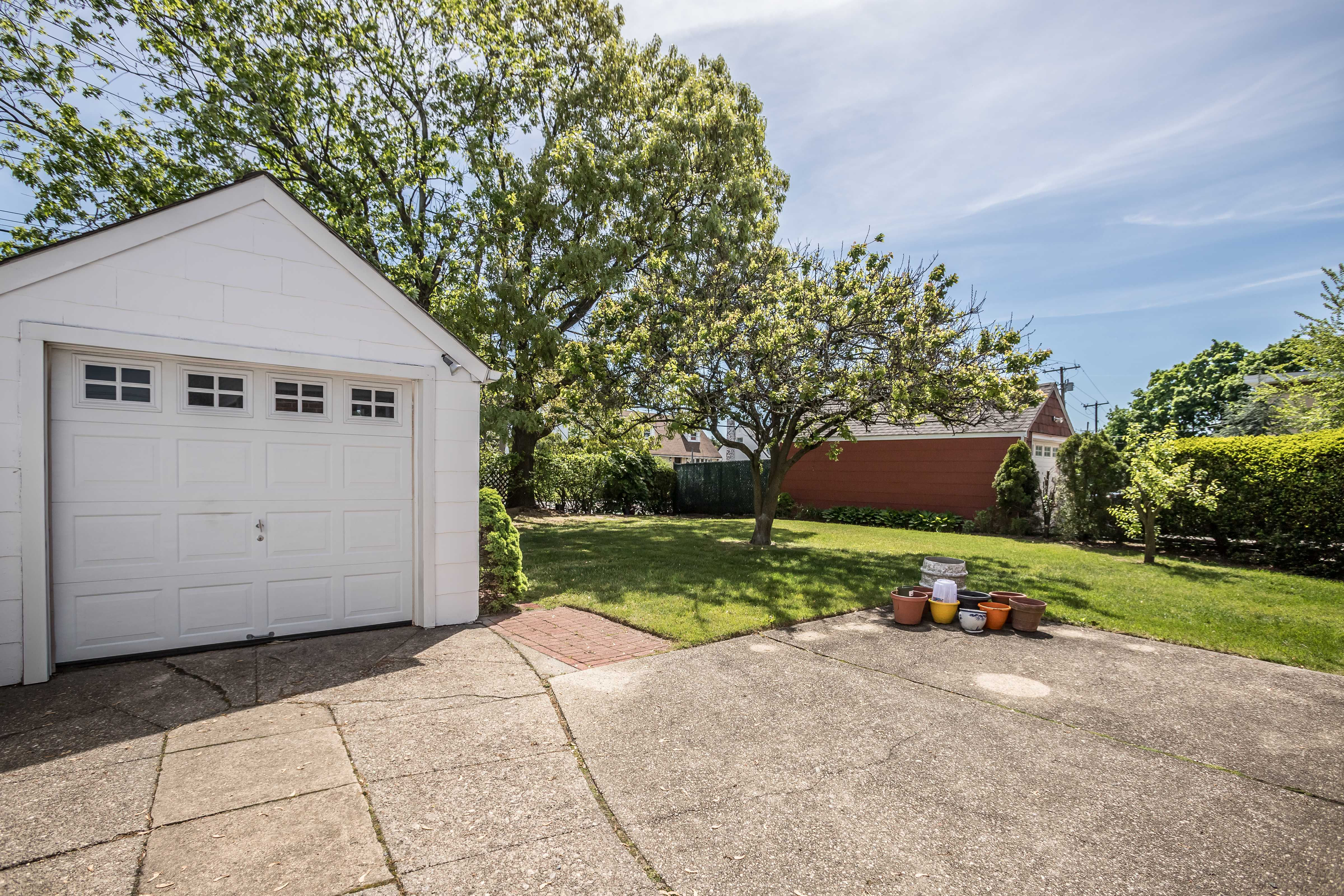 8 Carolyn Avenue, Valley Stream, NY, USA, 11580 | Single Family