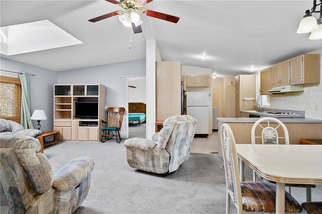 16693 N Lakeside Dr Dolan Springs, AZ 86441 - Thumbnail 4