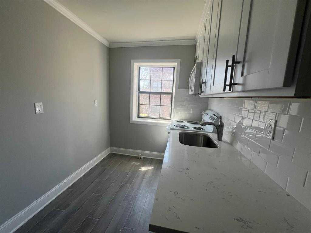 144-32 78th Avenue unit 3f, Flushing, NY, USA, New York, 11367 - Thumbnail 4