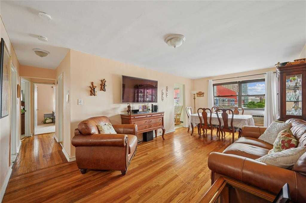 94-30 60th Ave unit 3h, Elmhurst, NY, USA - Thumbnail 4