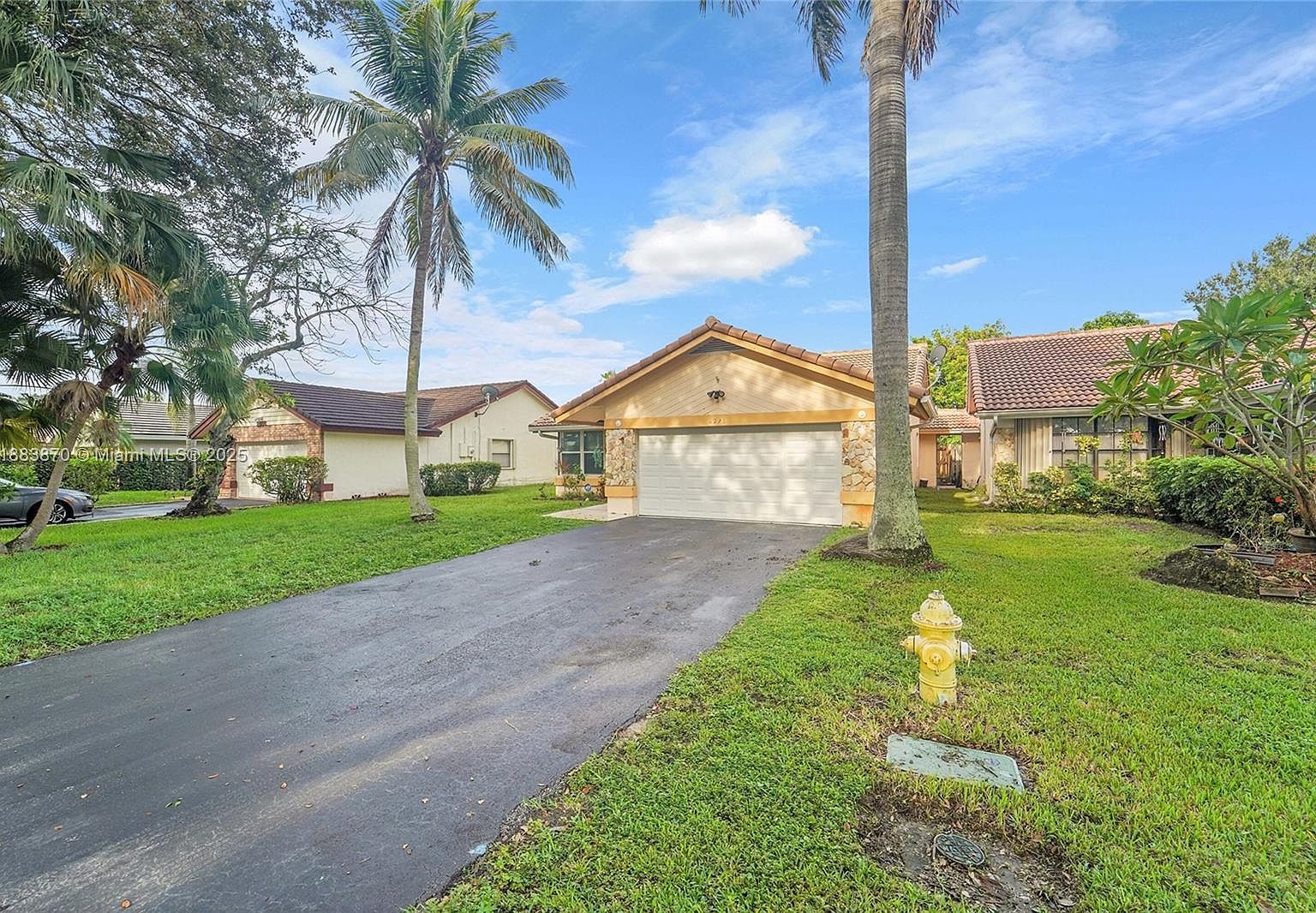 2928 NW 94th Ave Coral Springs, FL 33065 - Thumbnail 4