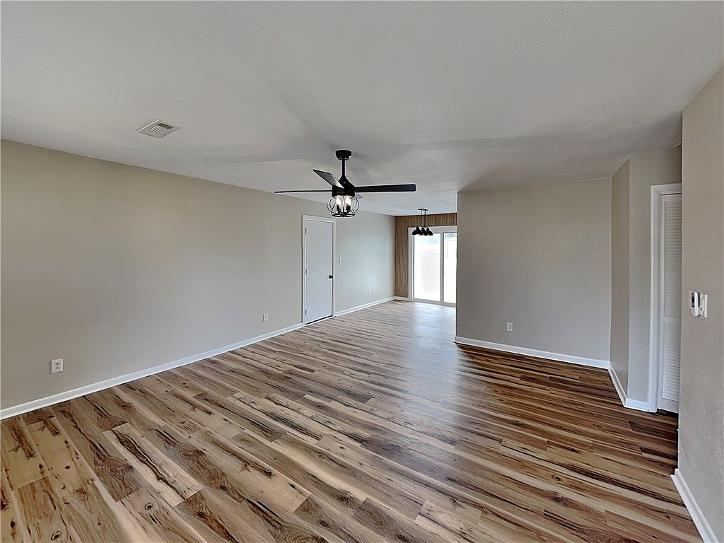 1810 S Beth Dr Rogers, AR 72758 - Thumbnail 4