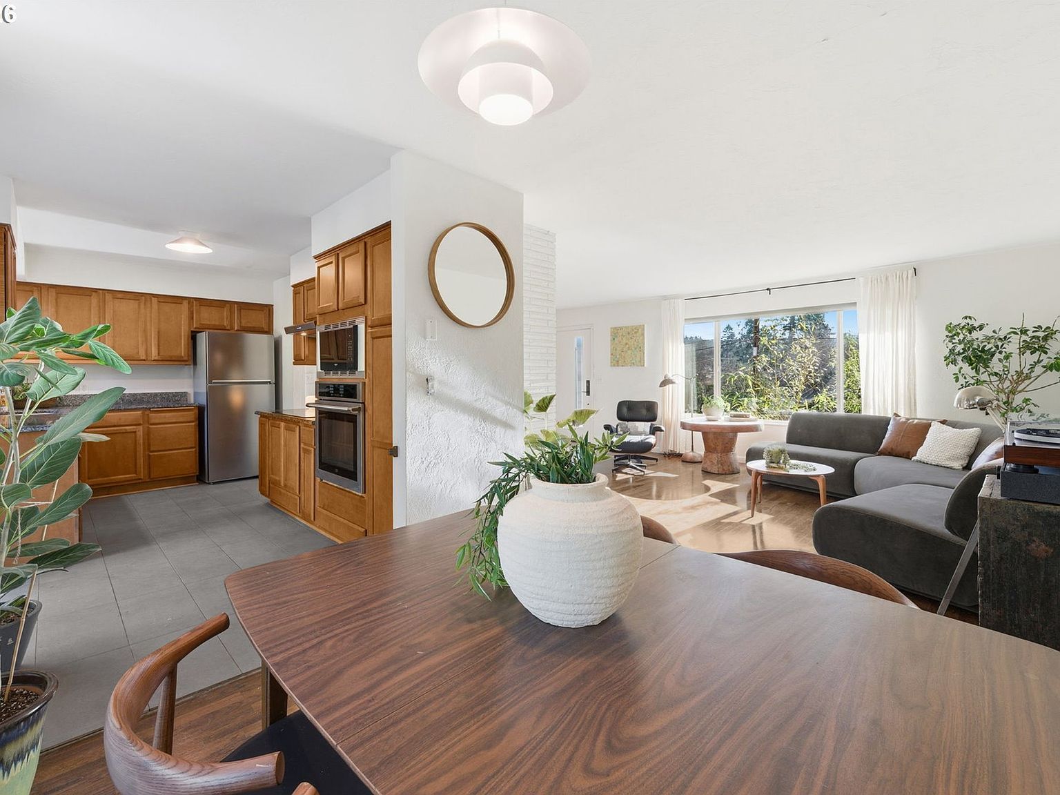 275 E 39th Ave Eugene, OR 97405 - Thumbnail 4