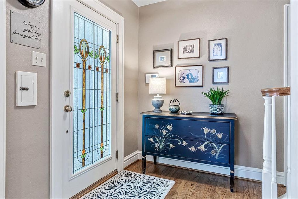 146 N Bemiston Ave Saint Louis, MO 63105 - Thumbnail 4