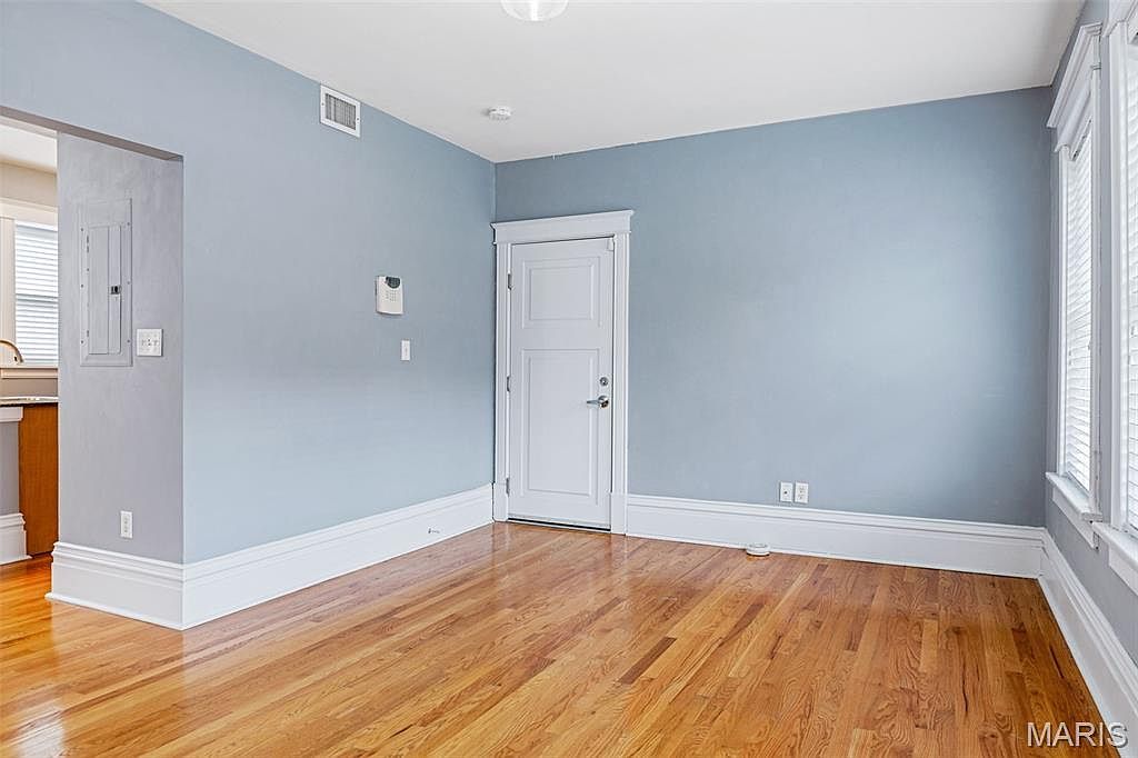 520 Rosedale Ave APT 202 Saint Louis, MO 63112 - Thumbnail 4