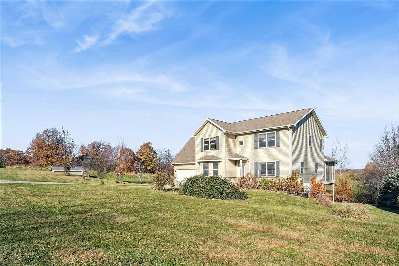 1164 Kyle Dr NE Iowa City, IA 52240 - Thumbnail 4