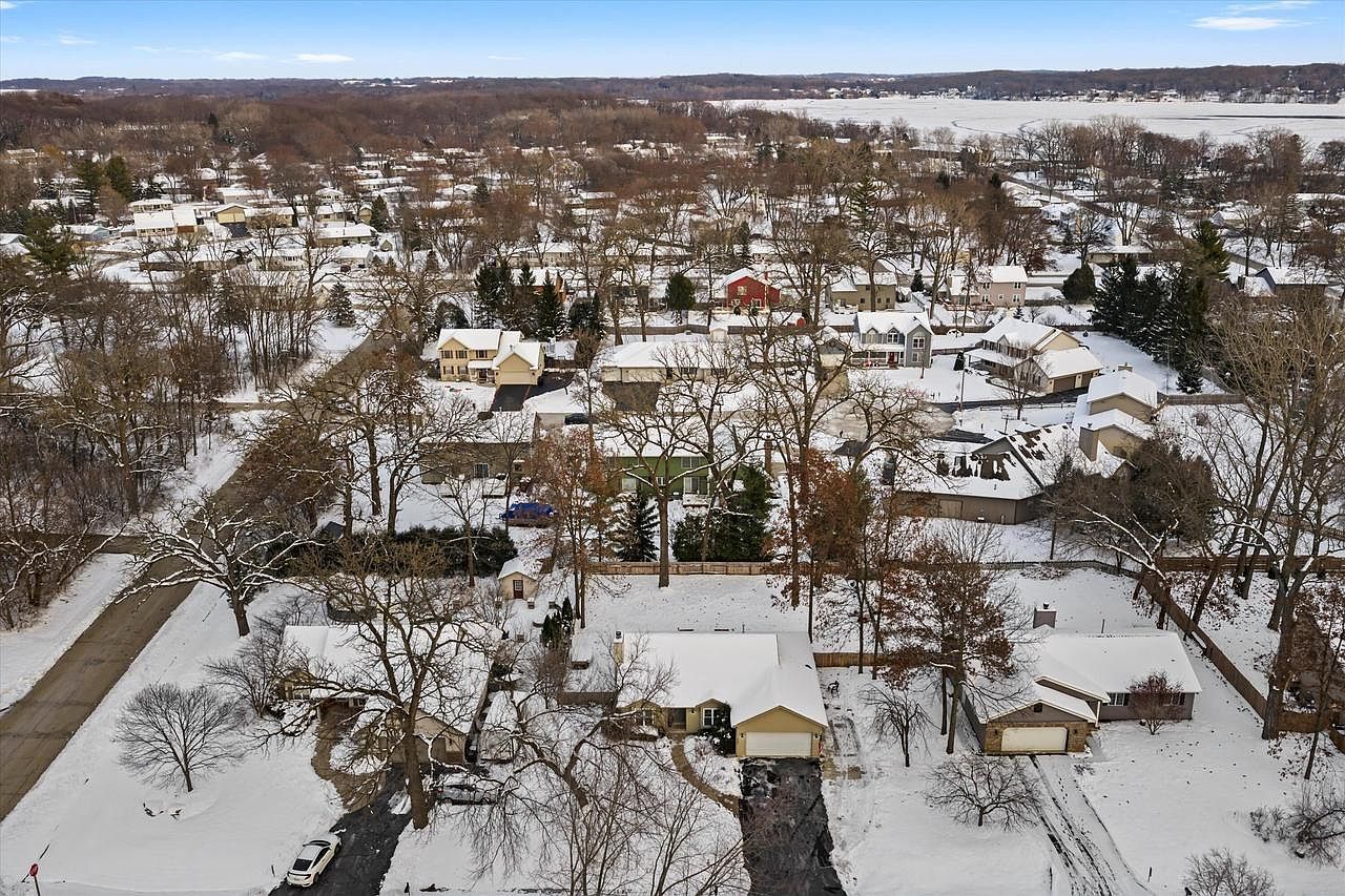 750 4th Ct Silver Lake, WI 53170 - Thumbnail 4