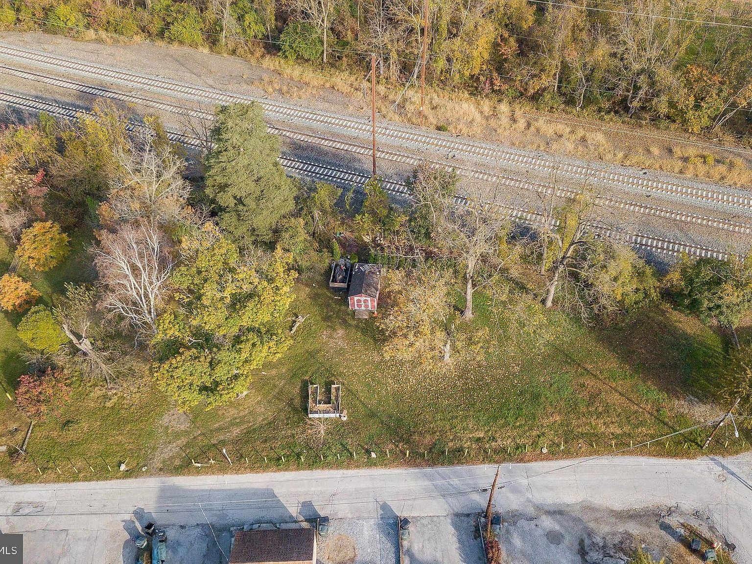 1263 E Diamond St Coatesville, PA 19320 - Thumbnail 4